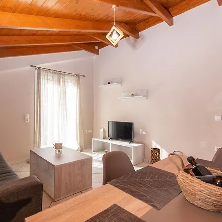 Nobbi Centre Apartments, By Zantewize Città di Zante