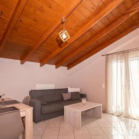 Nobbi Centre Apartments, By Zantewize Apartment Zakynthos Town