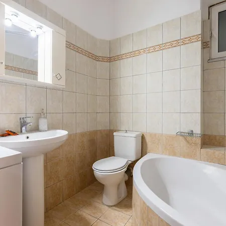 Nobbi Centre Apartments, By Zantewize Apartament *