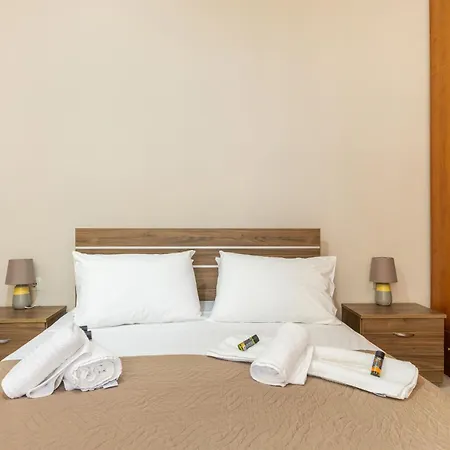 Nobbi Centre Apartments, By Zantewize *