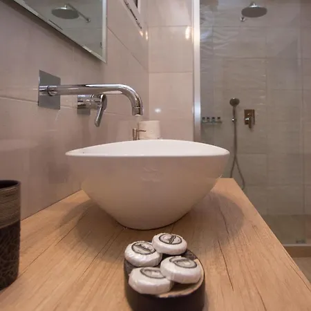 Apartament Nobbi Centre Apartments, By Zantewize