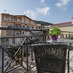 Nobbi Centre Apartments, By Zantewize Apartment